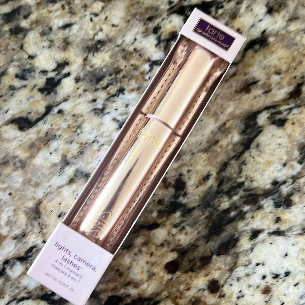 ♥️💠Rose Gold Tarte Lights, Camera, Action Mascara